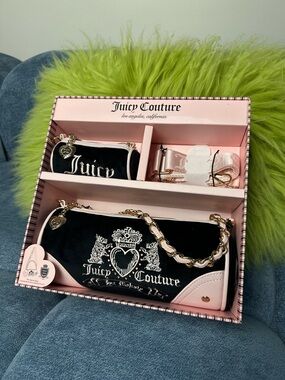 Juicy Couture Limited Edition Black Velvet 3-Piece Barrel Bag Set NWT Gift Box